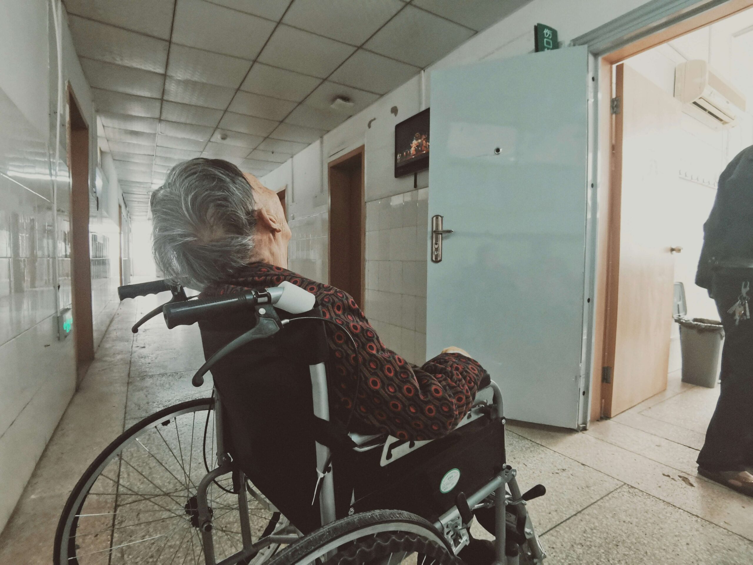 Визнання особи недієздатною: процедура, юридичні наслідки та зв’язок із відстрочкою від мобілізації